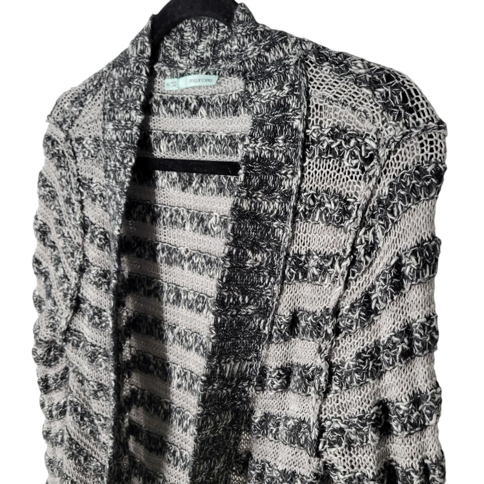 Cárdigan largo tejido manga larga a rayas negro gris talla XL Maurices para mujer Foto 3 de 4