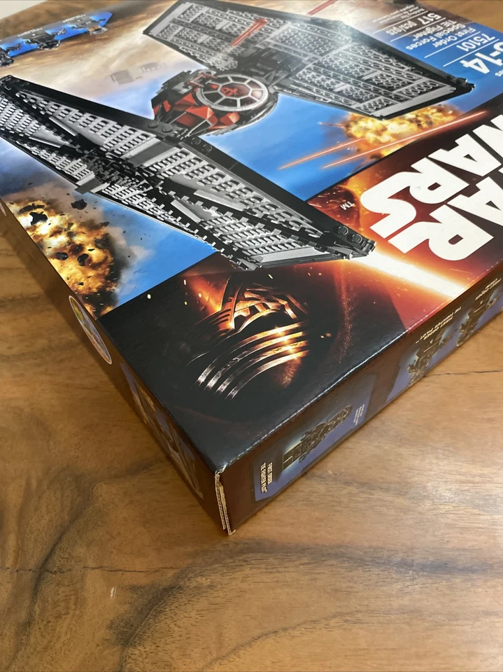 LEGO Star Wars 75101 First Order Tie Fighter New / Sealed RETIRED Very Clean Box - Image 4 of 4