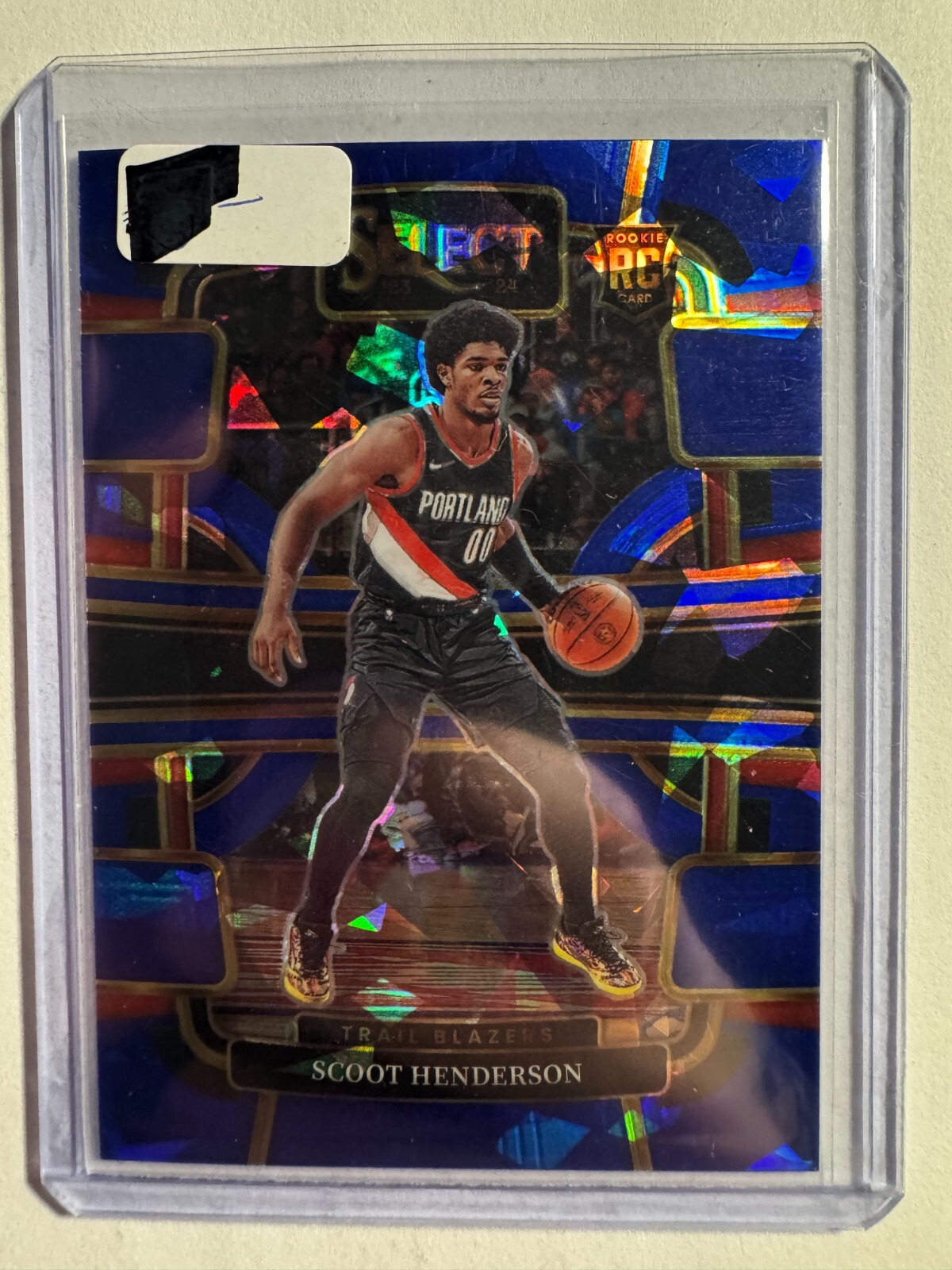 K272,154 - 2023-24 Select Prizms Blue Cracked Ice #77 Scoot Henderson