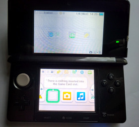 Nintendo 3DS Console Black Edition With Cradle And Charger Fully Works