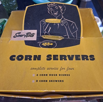 Vintage MCM Serv Rite Corn Servers in the Original Box Good condition