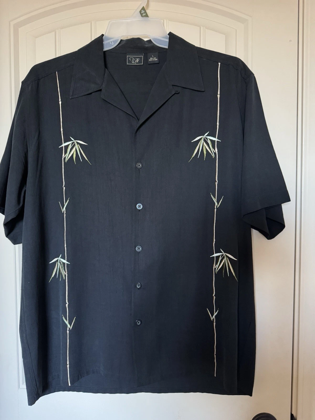 WfF Black Silk Embroidered Silk Men's Short Sleeve Button-Up Shirt Floral L