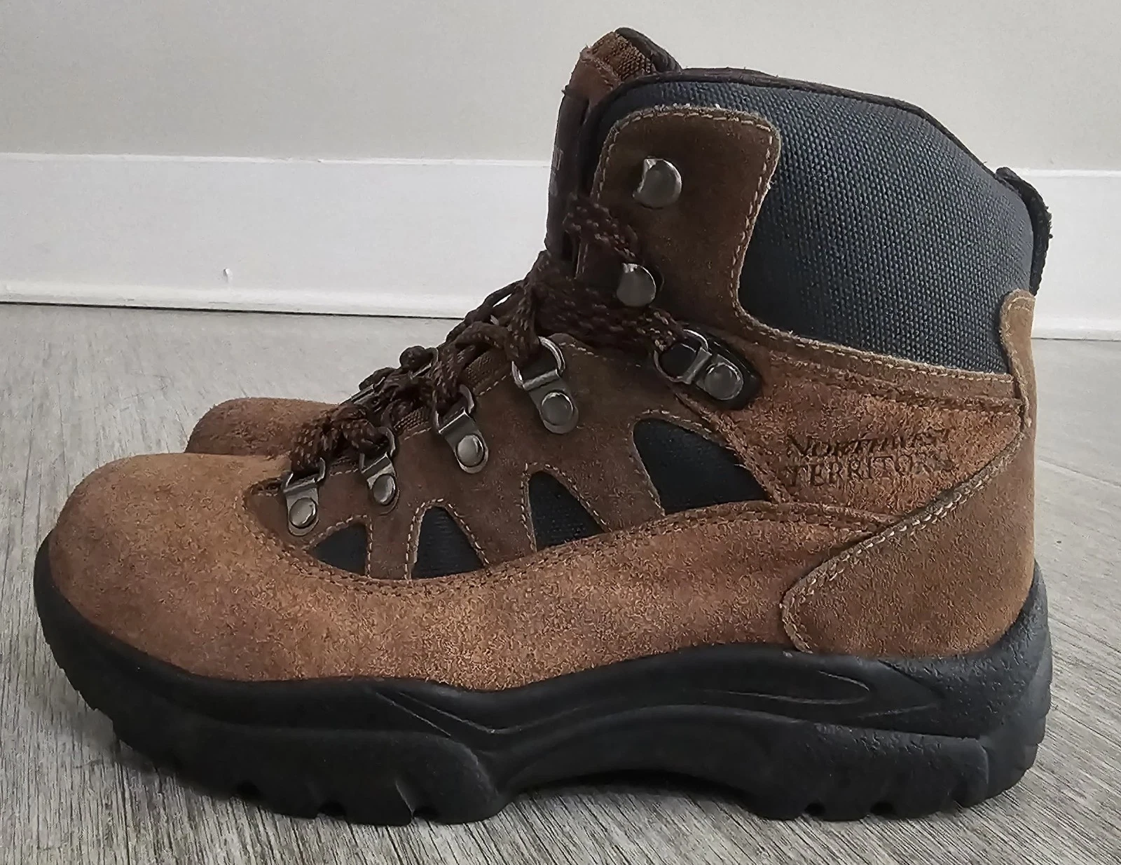 Northwest Territory Hiking Boots Mens Size 6.5 Brown Suede Leather Outdoor Trail