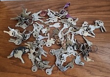 Two Pound 5 Oz Lot Vintage Random Cut Metal Keys House, Car, Cabinet, Misc