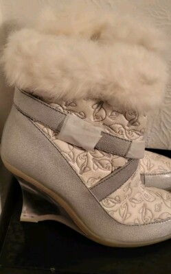 RARE Baby Phat White Quilted ANKLE Boots with FUR Wedge Heel Size 11 