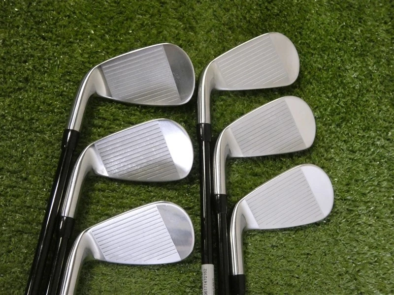 Hierros forjados Titleist 2023 T350 6-P y 48* con grafito regular Tensei excelente Foto 3 de 4