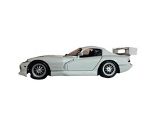 Maisto Dodge Viper GT2 Special Edition GTSR White With Blue