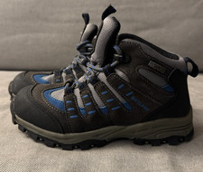 Outland Outdoor Boys Leather Waterproof Boots/Shoes Size 2M.
