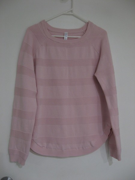 ISOBELLE PINK LONG SLEEVE JUMPER WITH CURVED HEM SIZE 10
