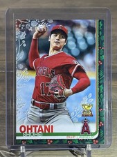 2019 Topps Holiday Baseball Mega Box Cards 19