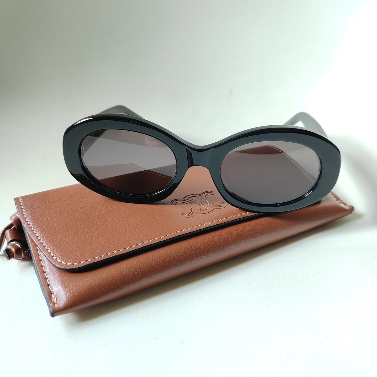 Celine CL40194U 5253A サングラス TRIOMPHE Celine Triomphe CL40194U 03A Sunglasses - US