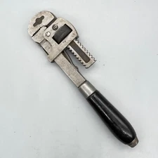 VTG STILLSON WRENCH No 10 OSWEGO TOOL CO Plumbing Pipe NICE WOOD HANDLE Working