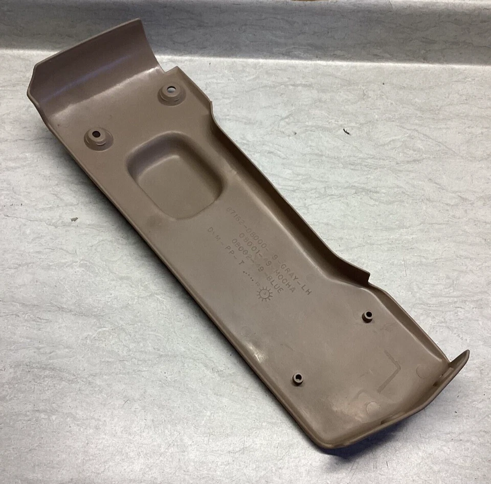 Оригинальная отделка наружного щитка сиденья Mercury Villager 1993-1995 годов выпуска F3XY-1262769-D - Изображение 3 из 4