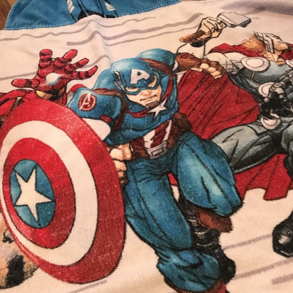 Toalla de baño con capucha Marvel Heroes, Avengers Foto 2 de 4