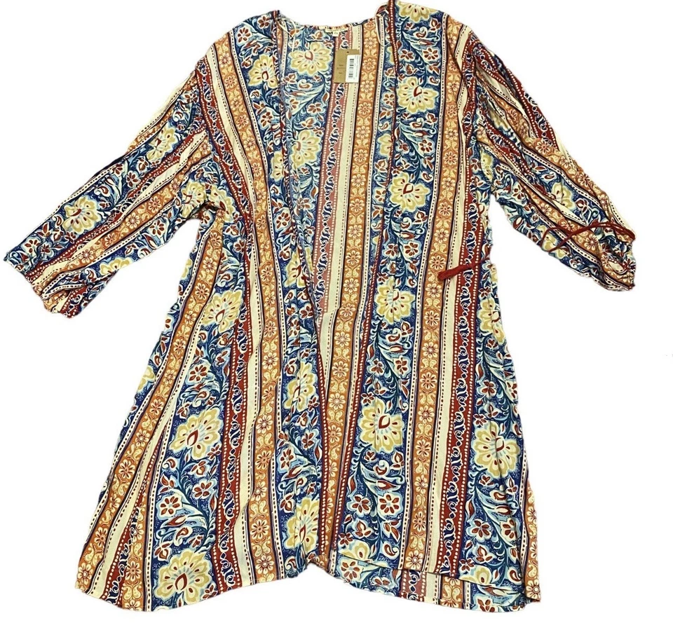 Romantic Gypsy Women’s Kimono 2XL Red & BlueWith Floral Print NWT - Image 2 of 4