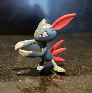 Figurine Tomy Pokémon Farfuret Sneasel Moncolle CGTSJ Officielle Occasion