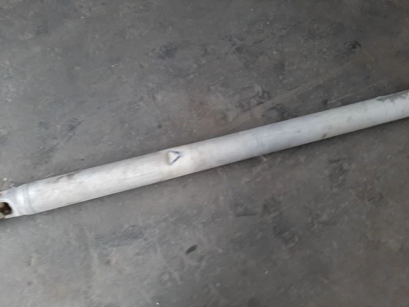 Rear Drive Shaft 4WD 3.7L Automatic Transmission 02-03 JEEP LIBERTY 52111558AD - Image 3 of 4