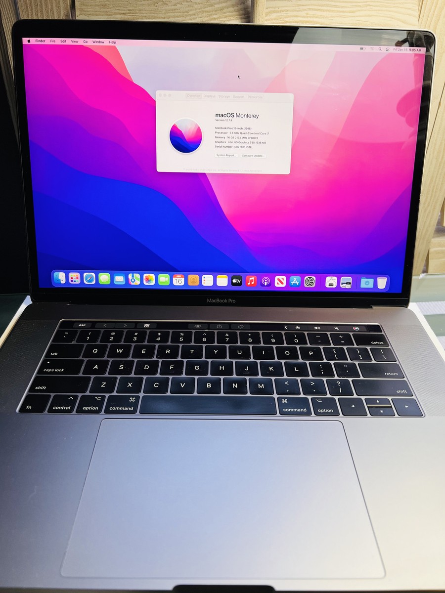 2016 Macbook Pro 15 inch w/ Touch Bar, 16 GB RAM 256 GB SSD