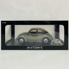 AUTOart MILLENNIUM AUTOart 1/18 olkswagen Beetle 1200 Limousine 1955 Polaris