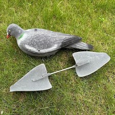 Rotating Wing Dove Decoy, Artificial Pigeon Model Table Centerpiece Statue Home