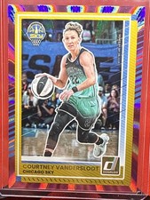 2025 Panini Donruss WNBA - Courtney Vandersloot #34 Pink Laser /25