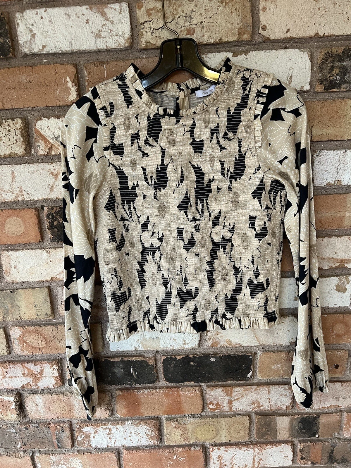 Love The Label Women's Size XS Floral Print Smocked Blouse Top Long Sleeve New