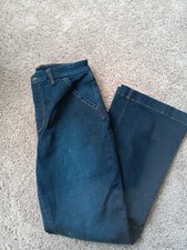 Duluth Trading Co. Straight Leg Women's Jean Size 10x31 Dark Wash
