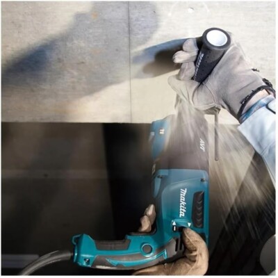 Makita HR2631F Hammer Drill 26mm (with case) (bits sold separately
