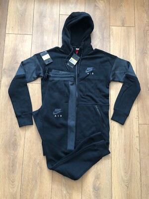 nike hooded tracksuit