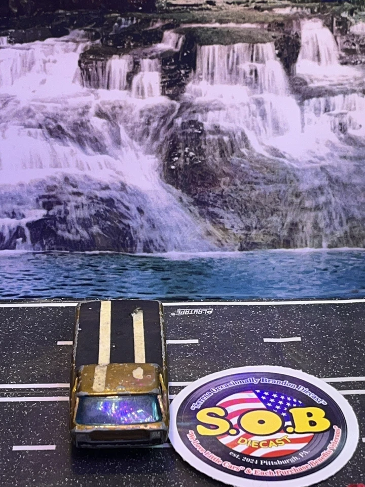 Hot Wheels Redlines 1967 DEORA furgoneta/camioneta pickup dorada diecast usada excelente estado Foto 2 de 4