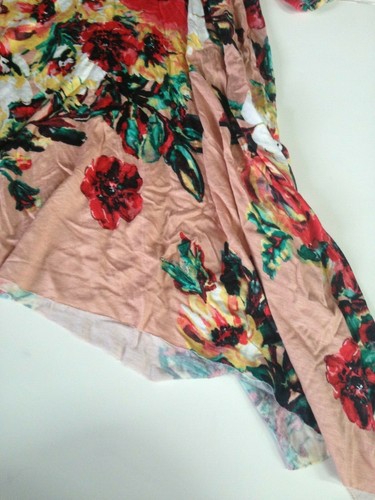 NEW! Oddi Top Women's Small Pink Peach Floral Sharkbite Hem 3/4 Length Sleeve - Picture 7 of 9