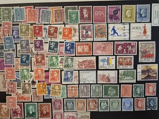 Lote 366 sellos Noruega diferentes motivos y décadas estampados