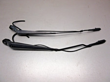 x2 Wischerarme vorne MERCEDES VIANO/Vito W639 A6398200744 A6398200844 (335)