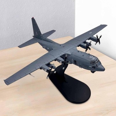1/200 -130U Fighter Diecast Flugzeug Flugzeugmodell für Regal TV-Schrank