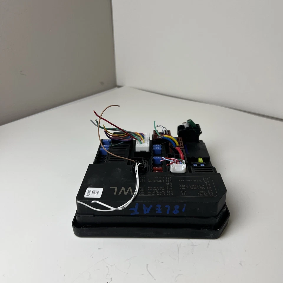 Nissan LEAF 2018 IPDM fuente de alimentación caja de fusibles 284B75SA3A OEM Foto 4 de 4