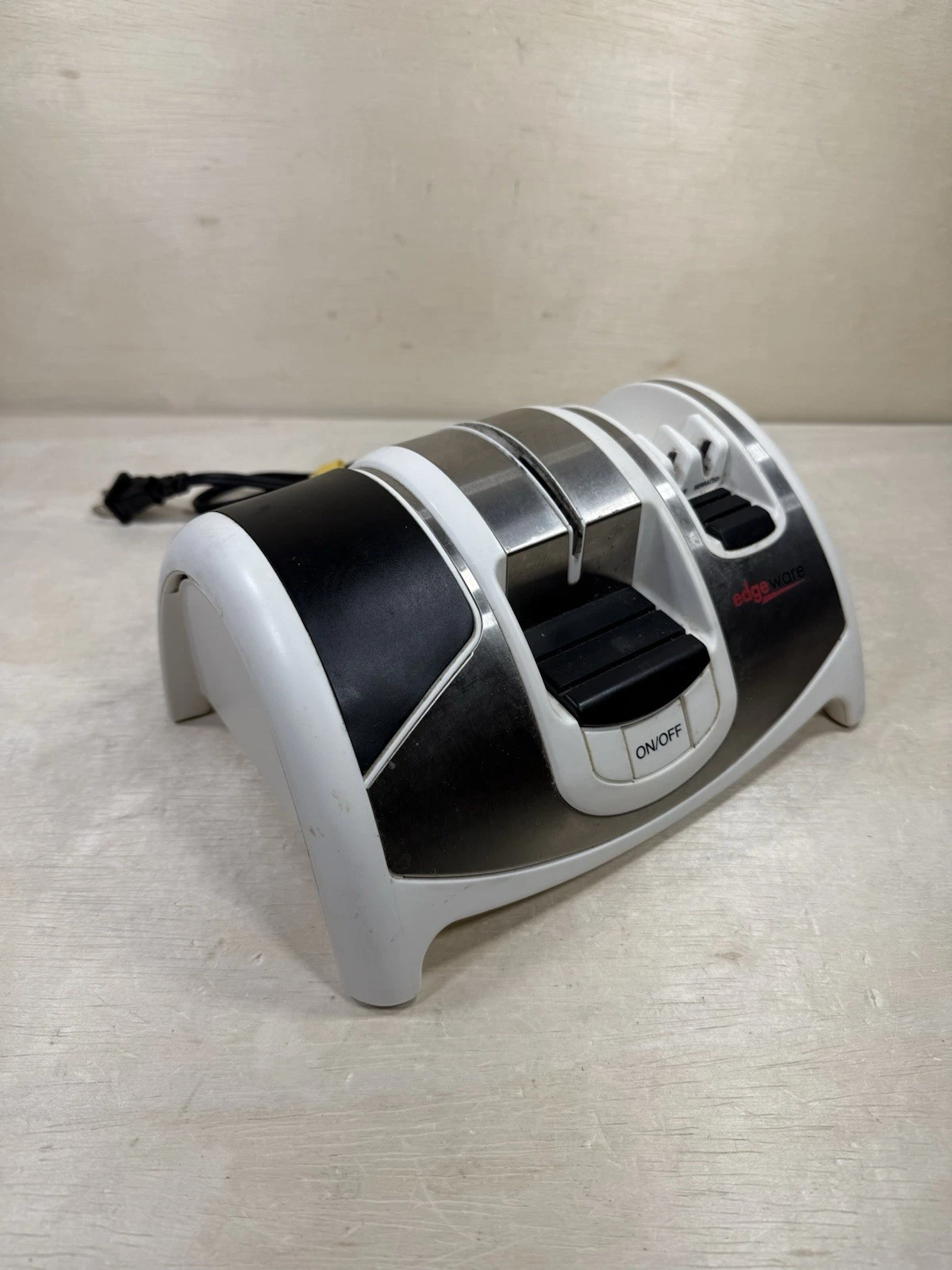 Smith's William Sonona Edgeware Pro Electric Ceramic Knife Scissor Sharpener