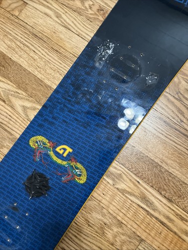 GNU GNÜ Asian Dragons Snowboard - 156cm - Made in USA- By Mervin Manufacturing - Picture 3 of 19