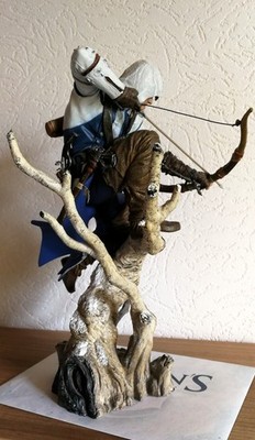 Assassins Creed - Connor Figur - Der Jäger ... und dazu gibt es noch eine DVD