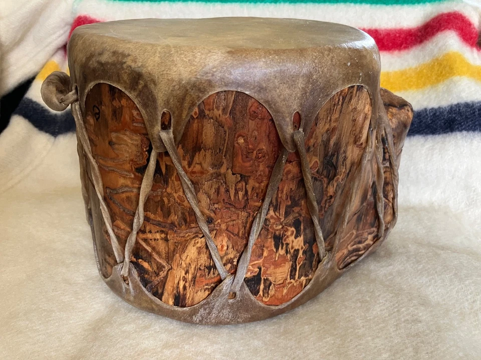 Tambor de troncos de madera nativa americana de doble cara cuero crudo hecho a mano Foto 4 de 4