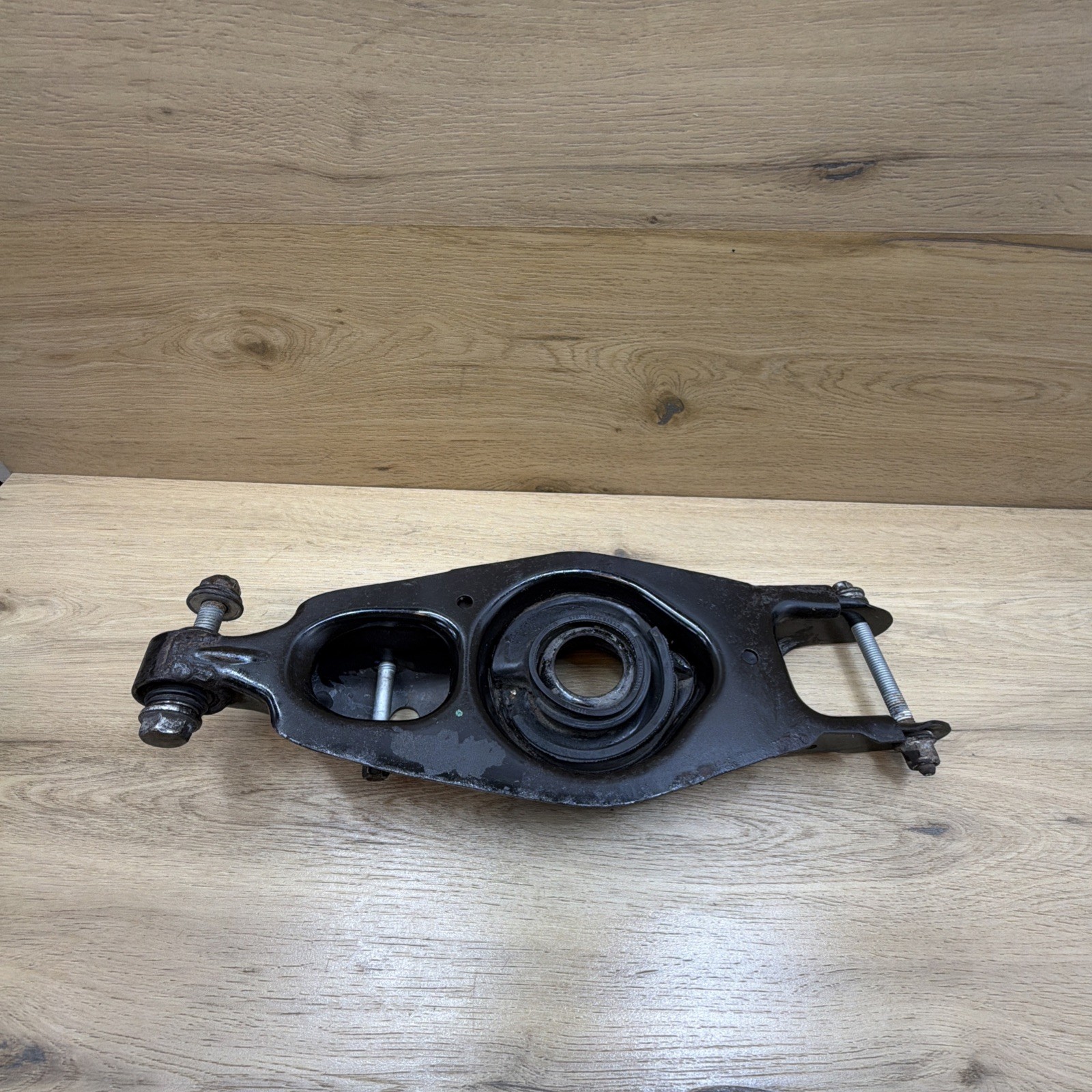 🟢 2014-2017 Maserati Ghibli Rear Left Side Suspension Lower Control Arm🟢