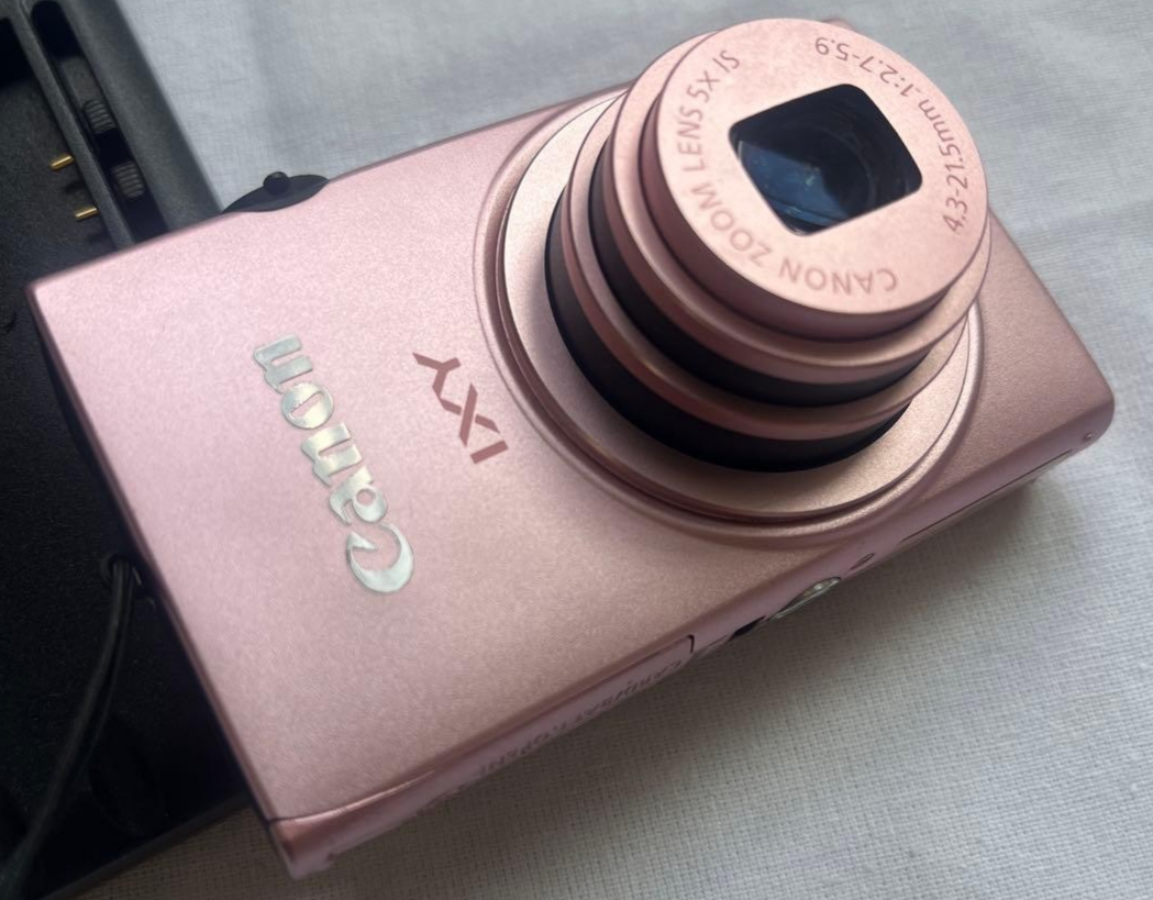 Canon IXY 220F Pink PowerShot ELPH 110 IXUS 125HS 16.1MP 5x zoom