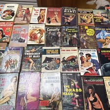 37 Gga vintage Paperback Books Lot Sleaze Romance Science Fiction Mystery