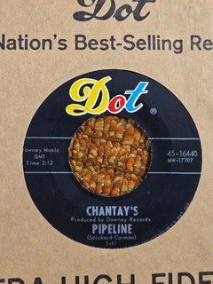 45 RPM Chantays DOT 16440 Pipeline / Move it VG