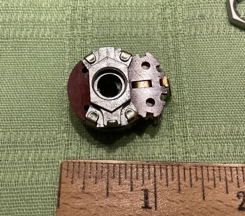 TRW Taper 1 Snaptrol 1500 ohm potentiometer wF4 - Picture 2 of 3
