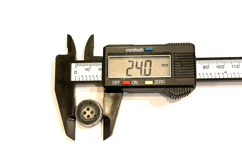 24mm X 4 Pc Slate Grey Rough Finish Round Stone Flat 4 Hole Buttons Jacket Coat - Image 4 of 4