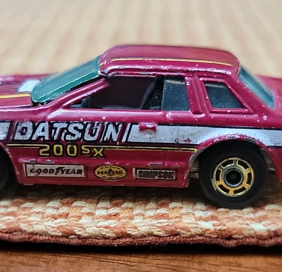 De colección Hot Wheels Datsun 200 SX Edición Canadá/Lanzamiento Raro Difícil de Encontrar Suelto Foto 3 de 4