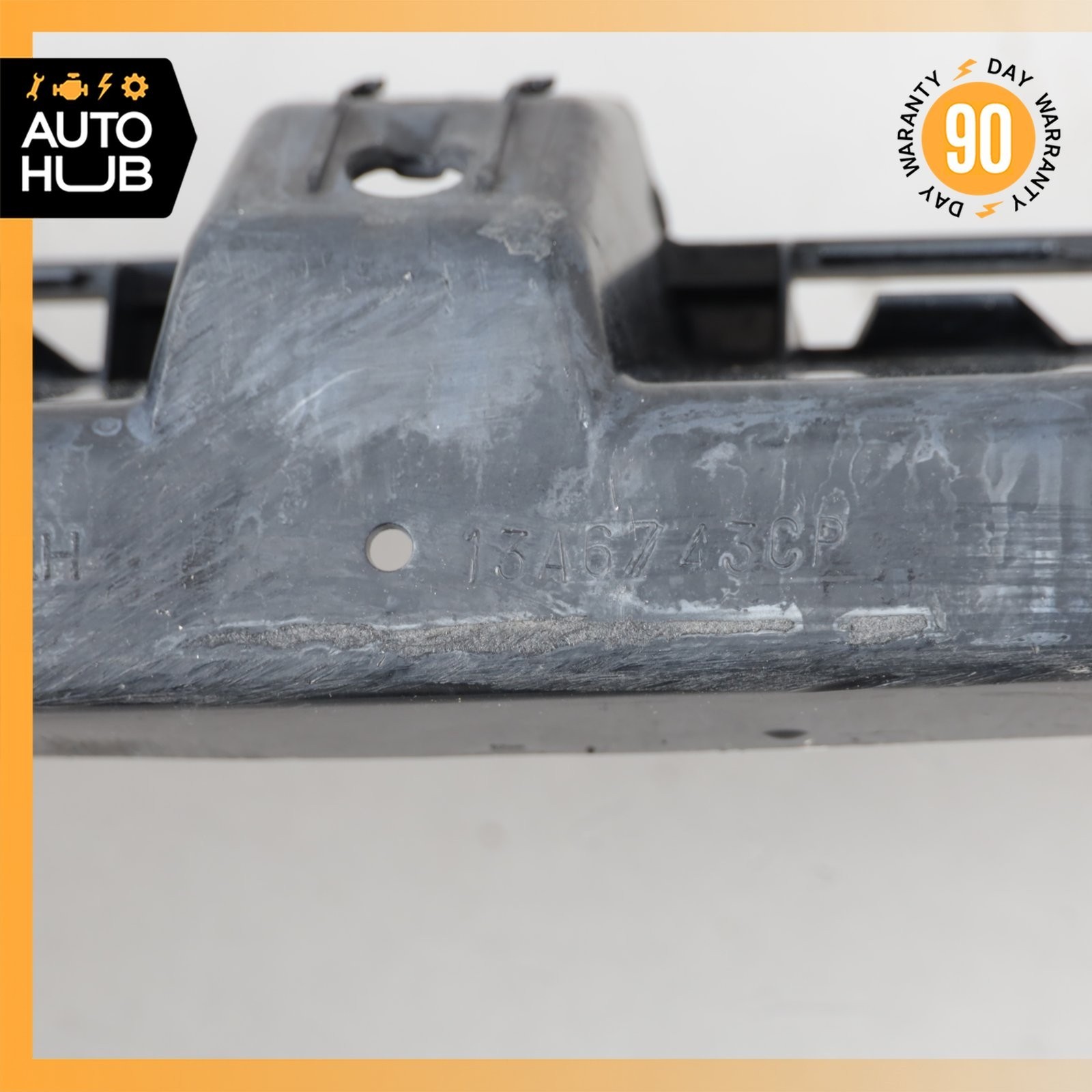 16-20 McLaren 570S 570GT Right Side Door Sill Rocker Panel Molding Bracket OEM