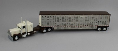 DCP 1:64 *CREAM & BROWN* Peterbilt 389 48