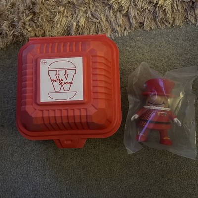 Nema Studios Beefeater Wimpy Figur in Burger Verpackung Neu