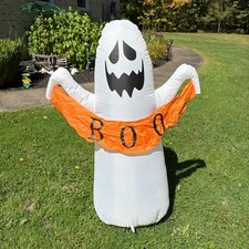White Ghost Holding Boo Banner Halloween Inflatable Blow Up Light 4 Foot